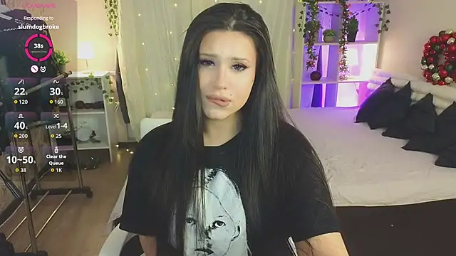 Nicole Pars online show from January 11, 6:02 pm