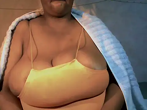 Snapshot of sweetmilkylady chatting on June 9, 4:57 am sweetmilkylady online show from June 9, 4:57 am