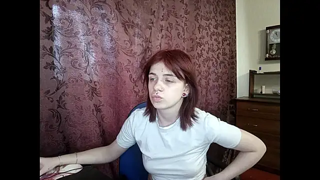 Snapshot of IleanaPishko chatting on February 24, 10:57 am IleanaPishko online show from February 24, 10:57 am