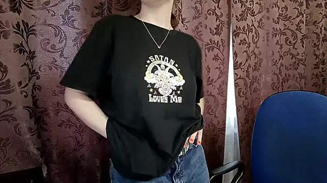 Snapshot of IleanaPishko chatting on March 2, 10:44 am IleanaPishko online show from March 2, 10:44 am