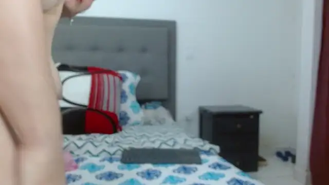 lauraslavenasty online show from February 4, 6:19 am