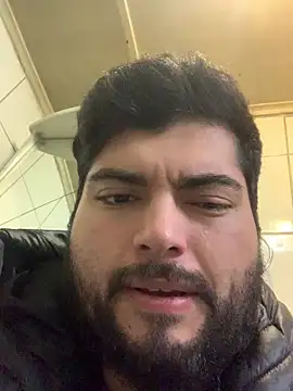 Snapshot of Colomane13 chatting on April 1, 11:33 am Colomane13 online show from April 1, 11:33 am