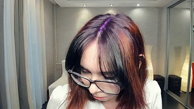 TempieLegrant online show from December 16, 9:03 am