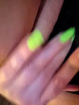 Snapshot of andelija chatting on December 15, 11:58 am andelija online show from December 15, 11:58 am