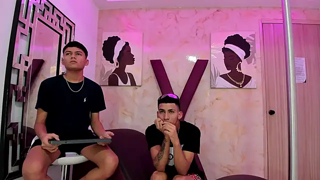 Snapshot of HORNY_PRETTY chatting on December 16, 1:27 pm HORNY PRETTY online show from December 16, 1:27 pm