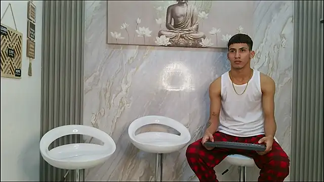 HORNY PRETTY online show from February 4, 1:28 pm