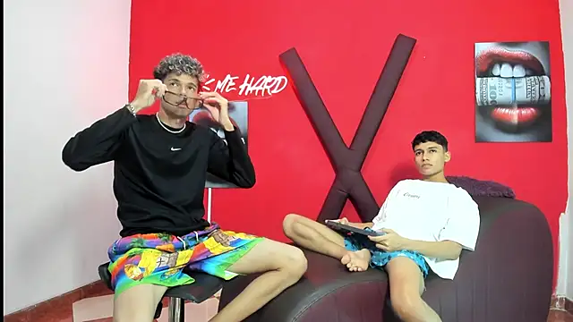 HORNY PRETTY online show from April 28, 7:24 am