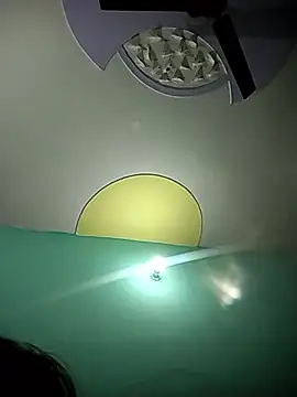 xoupleaura online show from December 18, 11:33 pm