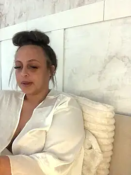 Welsh Maya221x online show from January 12, 11:37 am