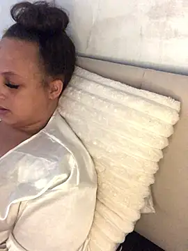 Welsh Maya221x online show from January 14, 11:38 am