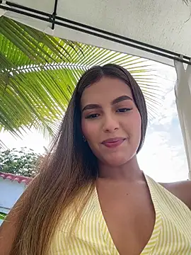 Snapshot of Valeria-escobar chatting on June 10, 12:37 pm Valeria-escobar online show from June 10, 12:37 pm