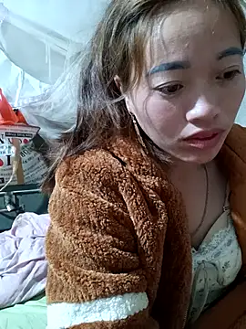 little-effy online show from February 9, 8:02 pm