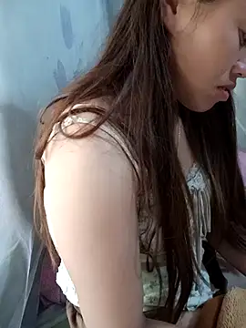 little-effy online show from July 8, 10:20 am