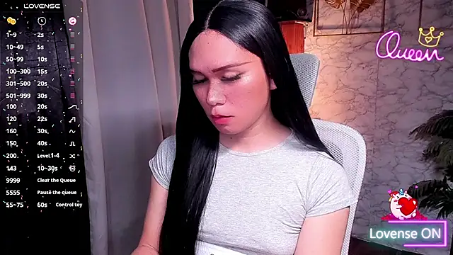 xSweet Gigi online show from March 10, 7:30 pm