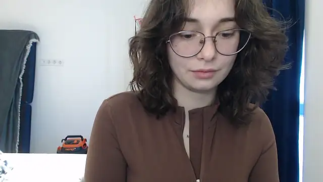 Snapshot of Angelik5371 chatting on January 8, 1:35 pm Angelik5371 online show from January 8, 1:35 pm