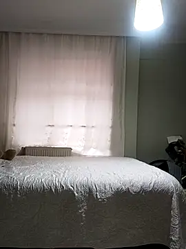 Snapshot of NovaMia chatting on February 9, 8:07 am NovaMia online show from February 9, 8:07 am