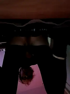 Olivassl22 online show from March 25, 10:38 pm