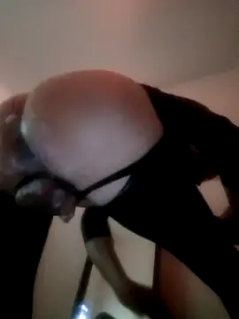 Olivassl22 online show from March 26, 9:31 pm