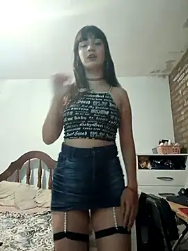 Snapshot of ladydark25 chatting on December 14, 2:28 am ladydark25 online show from December 14, 2:28 am