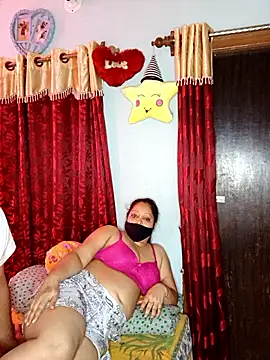 Snapshot of peu8 chatting on December 21, 3:30 pm peu8 online show from December 21, 3:30 pm