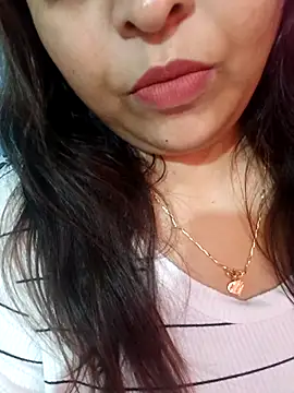 Snapshot of peu8 chatting on February 17, 12:45 pm peu8 online show from February 17, 12:45 pm