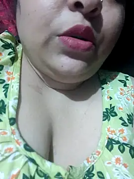 Snapshot of peu8 chatting on February 24, 5:11 pm peu8 online show from February 24, 5:11 pm