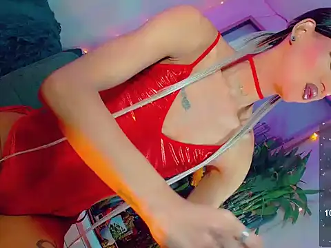 Snapshot of agathaferrer3 chatting on March 22, 12:58 am agathaferrer3 online show from March 22, 12:58 am