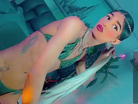 Snapshot of agathaferrer3 chatting on April 12, 10:53 am agathaferrer3 online show from April 12, 10:53 am