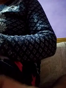 Sweet Couple 01 online show from December 15, 5:50 pm