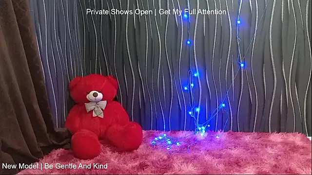 khushigoesnaughty0 online show from January 19, 6:28 am