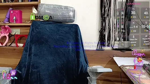 khushigoesnaughty0 online show from May 12, 6:38 pm
