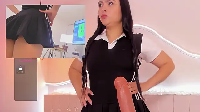 kylie river online show from December 22, 12:02 pm