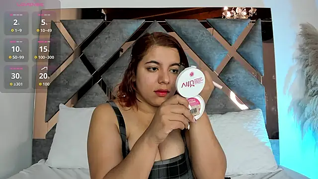 Cheerry Lee  online show from December 19, 1:07 pm