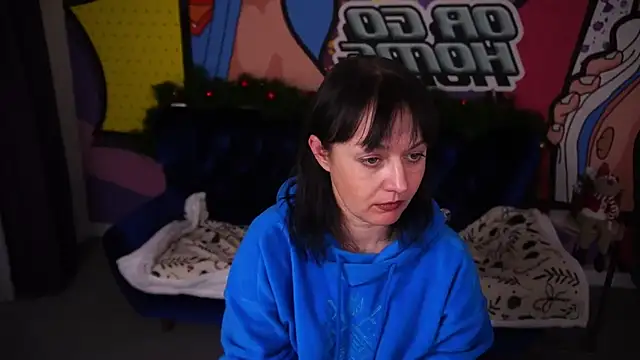 Snapshot of MariStorm chatting on December 16, 2:00 pm MariStorm online show from December 16, 2:00 pm