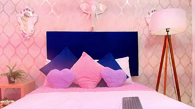 alanna flowers online show from February 6, 7:39 pm