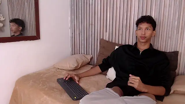 SmoothAlpha  online show from January 8, 2:19 pm