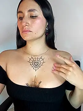 Snapshot of Akane_hot_ chatting on February 15, 7:51 am Akane hot online show from February 15, 7:51 am