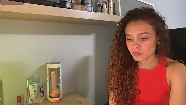 Sunshineegirll online show from December 18, 6:47 pm