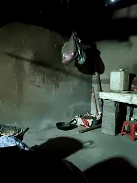 maykimloc online show from December 15, 10:08 am