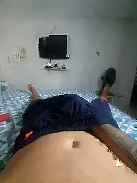 Snapshot of Bebeldapenha chatting on December 18, 3:51 pm Bebeldapenha online show from December 18, 3:51 pm