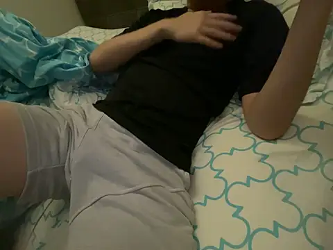 YourBoYyyyyyyy online show from February 4, 8:36 pm