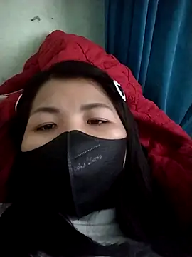 Snapshot of Thikshow2k chatting on December 17, 5:57 am Thikshow2k online show from December 17, 5:57 am