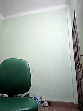 Snapshot of Thikshow2k chatting on December 18, 12:06 am Thikshow2k online show from December 18, 12:06 am