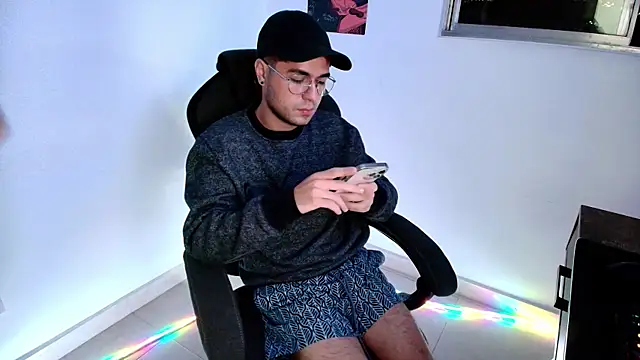 MaverickDrift online show from December 15, 11:42 pm