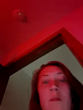 Snapshot of dixielover1229 chatting on December 14, 9:36 am dixielover1229 online show from December 14, 9:36 am