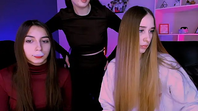 mila firee online show from March 19, 9:57 am