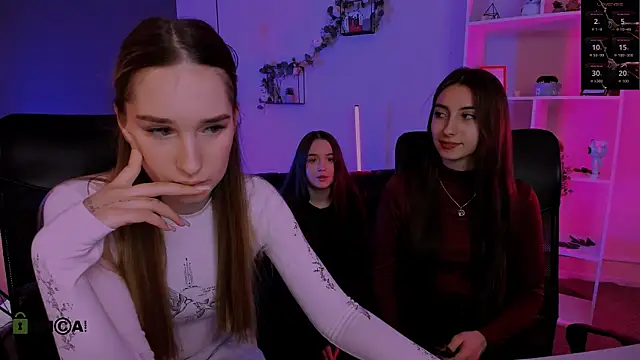 mila firee online show from March 25, 9:59 am