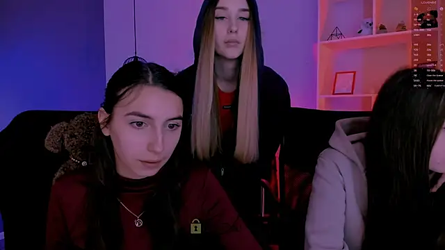 mila firee online show from April 10, 9:03 am