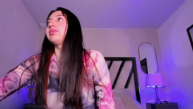 Snapshot of ivyy_blue1 chatting on December 16, 3:55 am ivyy blue1 online show from December 16, 3:55 am