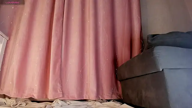 Mia Carmin online show from February 17, 2:52 am